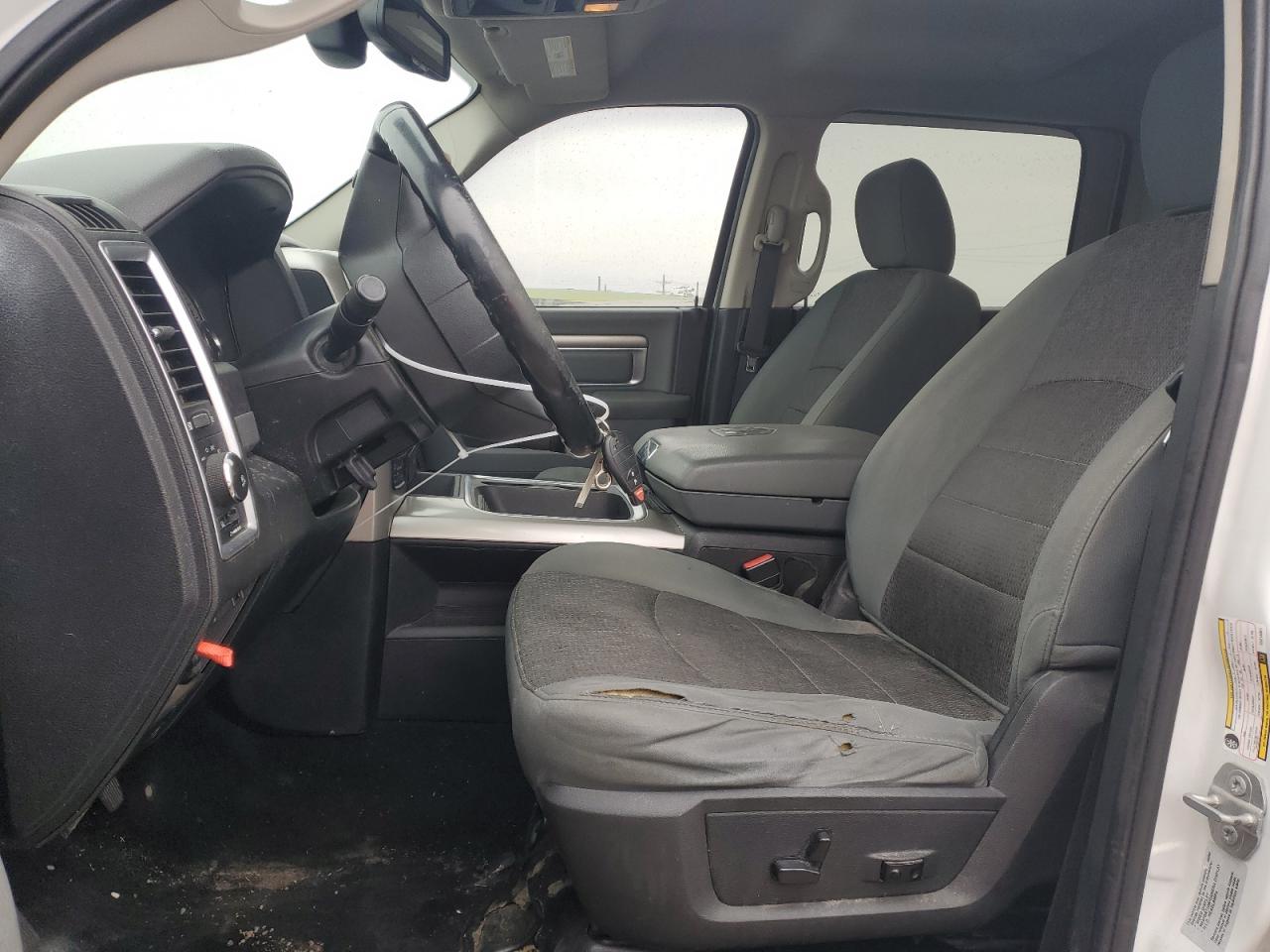 3C6RR7LT6GG214001 2016 Ram 1500 Slt