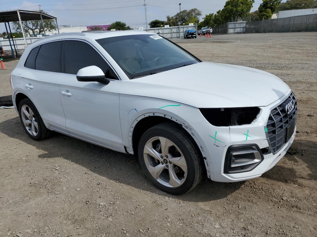 WA1BAAFY7M2129897 2021 Audi Q5 Premium Plus