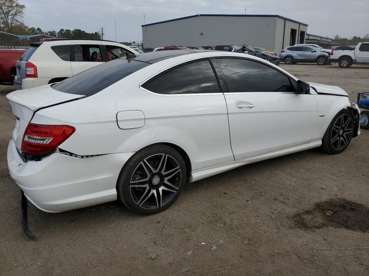 WDDGJ4HB1DF956279 2013 Mercedes-Benz C 250