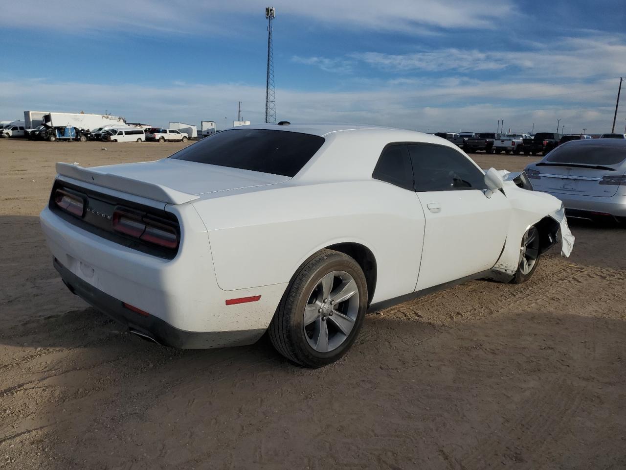 2C3CDZAG2KH723658 2019 Dodge Challenger Sxt