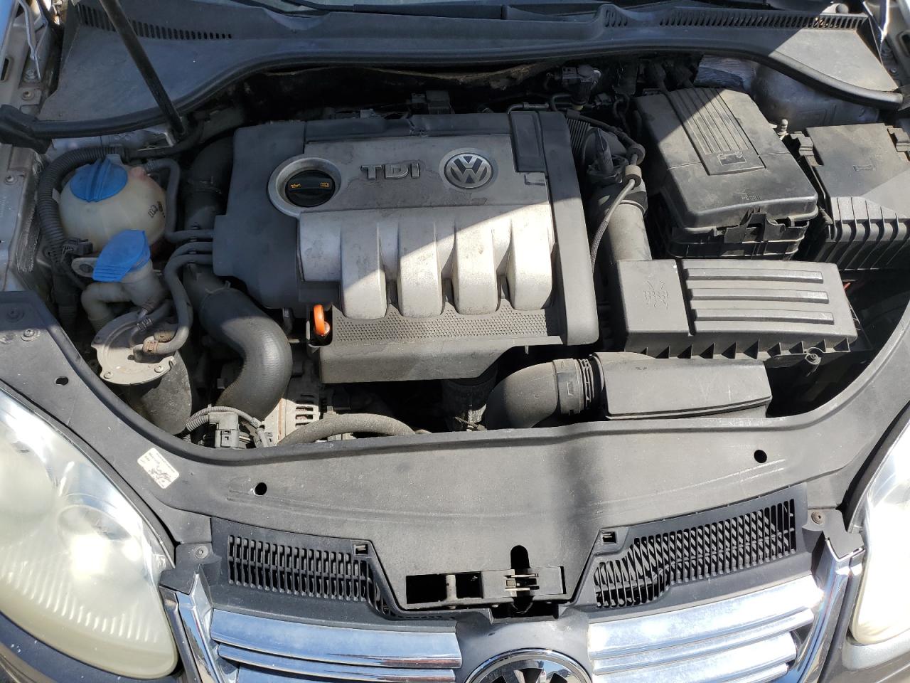 3VWDT71K56M052681 2006 Volkswagen Jetta Tdi Option Package 2