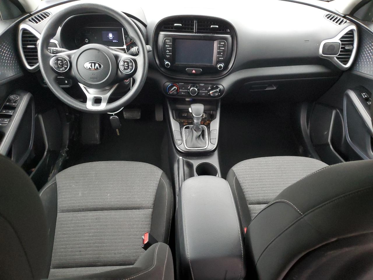 KNDJ23AU0L7022397 2020 Kia Soul Lx