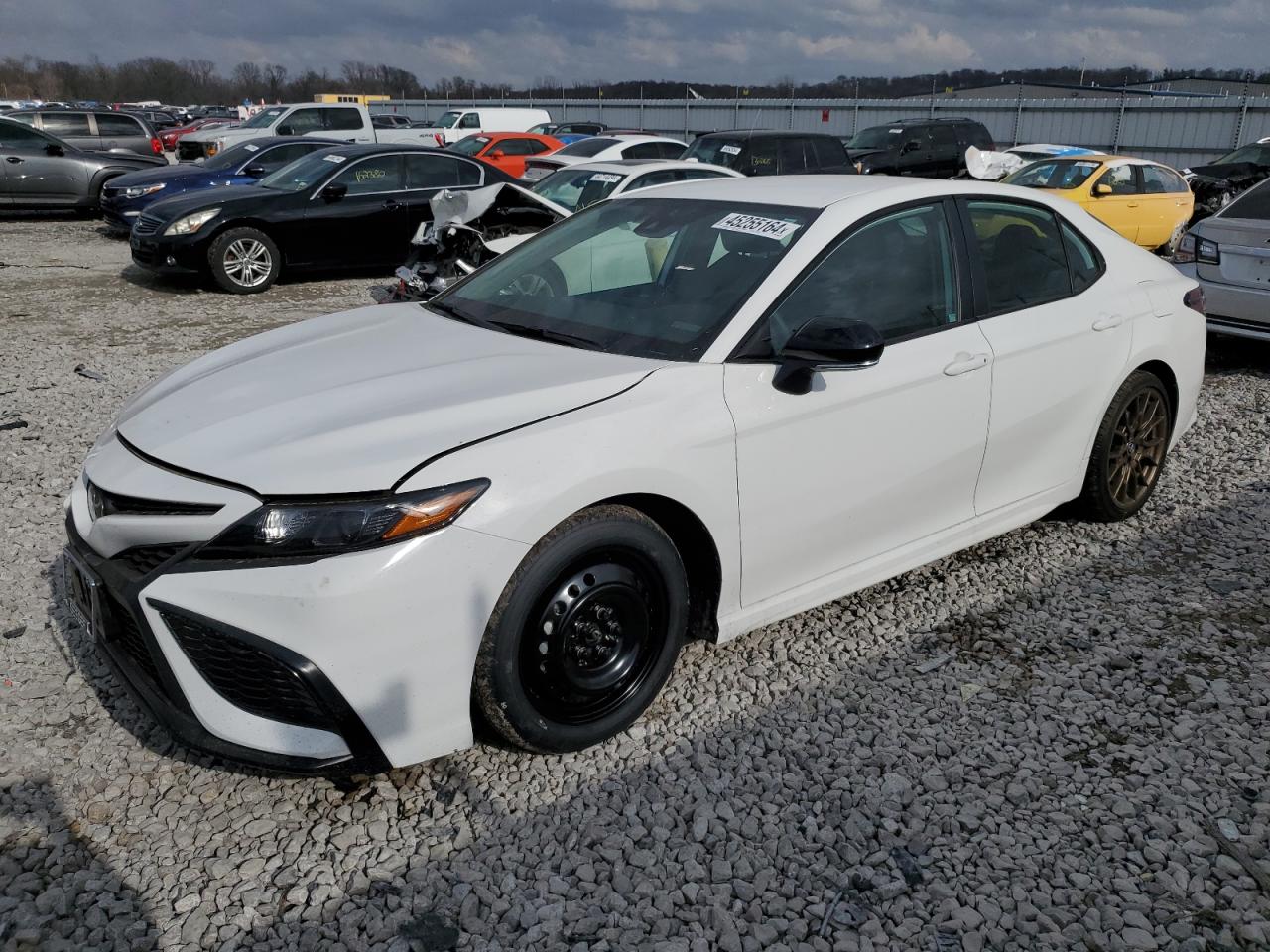 Toyota Camry 2023 SE