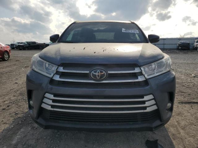 VIN 5TDJZRFH4KS970199 2019 Toyota Highlander, SE no.5