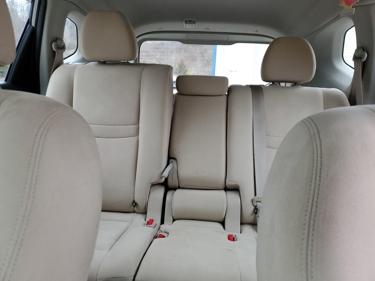 KNMAT2MV2FP557943 2015 Nissan Rogue S