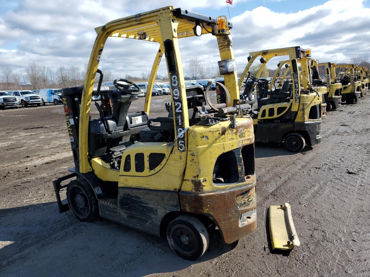 Lot #3242791985 2010 HYST FORKLIFT