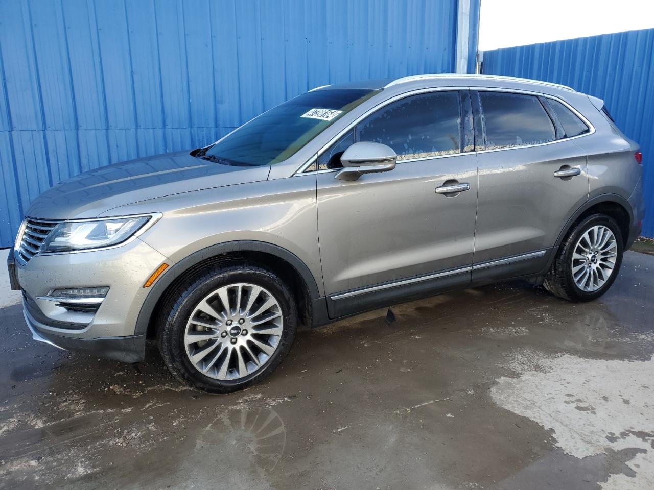 5LMCJ3D9XHUL14241 2017 Lincoln Mkc Reserve