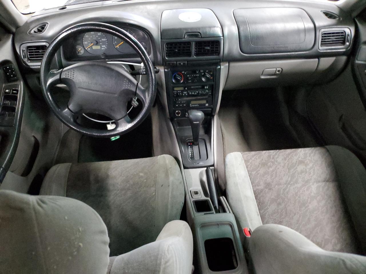 JF1SF6357YH710517 2000 Subaru Forester L