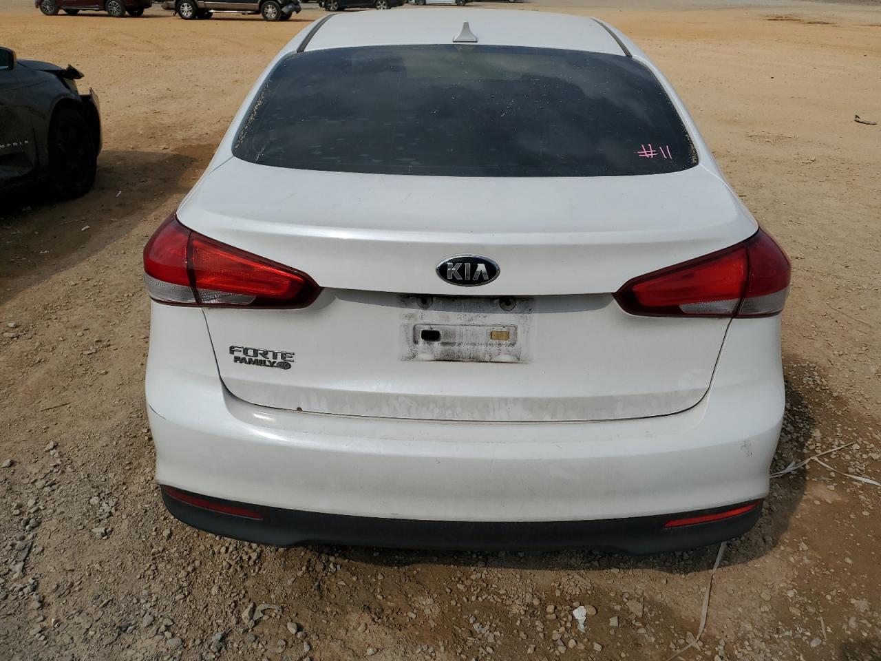 2017 Kia Forte Lx vin: 3KPFL4A77HE081554