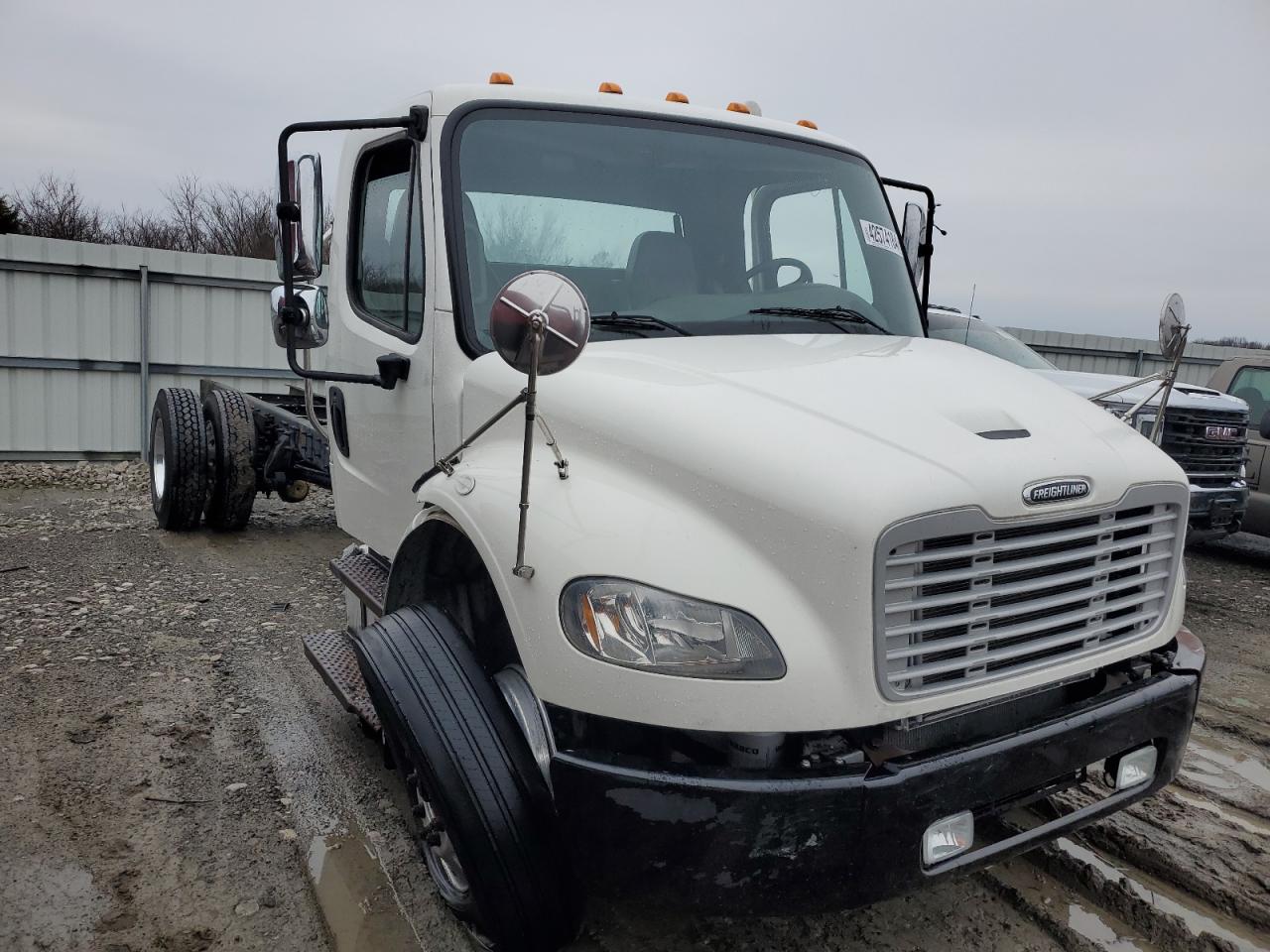 Lot #2602947146 2017 FREIGHTLINER M2 106 MED