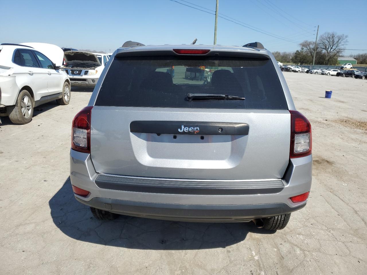 2015 Jeep Compass Sport vin: 1C4NJCBA7FD110930