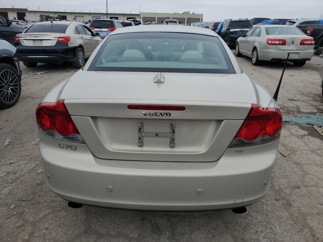 yv1mc67208j046639 YV1MC67208J046639 2008 Volvo C70 T5