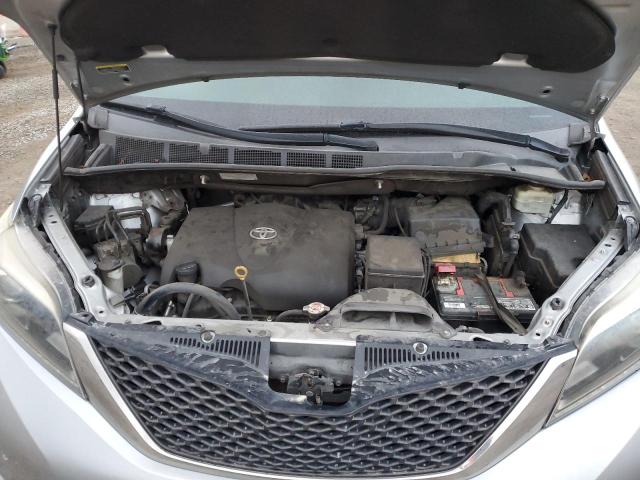 2017 TOYOTA SIENNA SE 5TDXZ3DC9HS766473