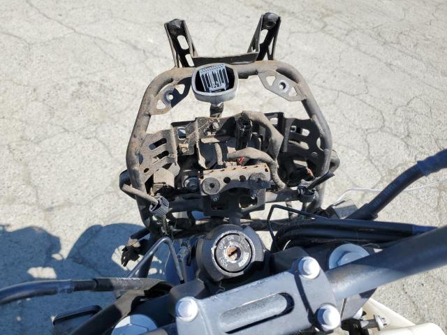 2018 KAWASAKI KLE300 B - JKALE8B19JDA01657