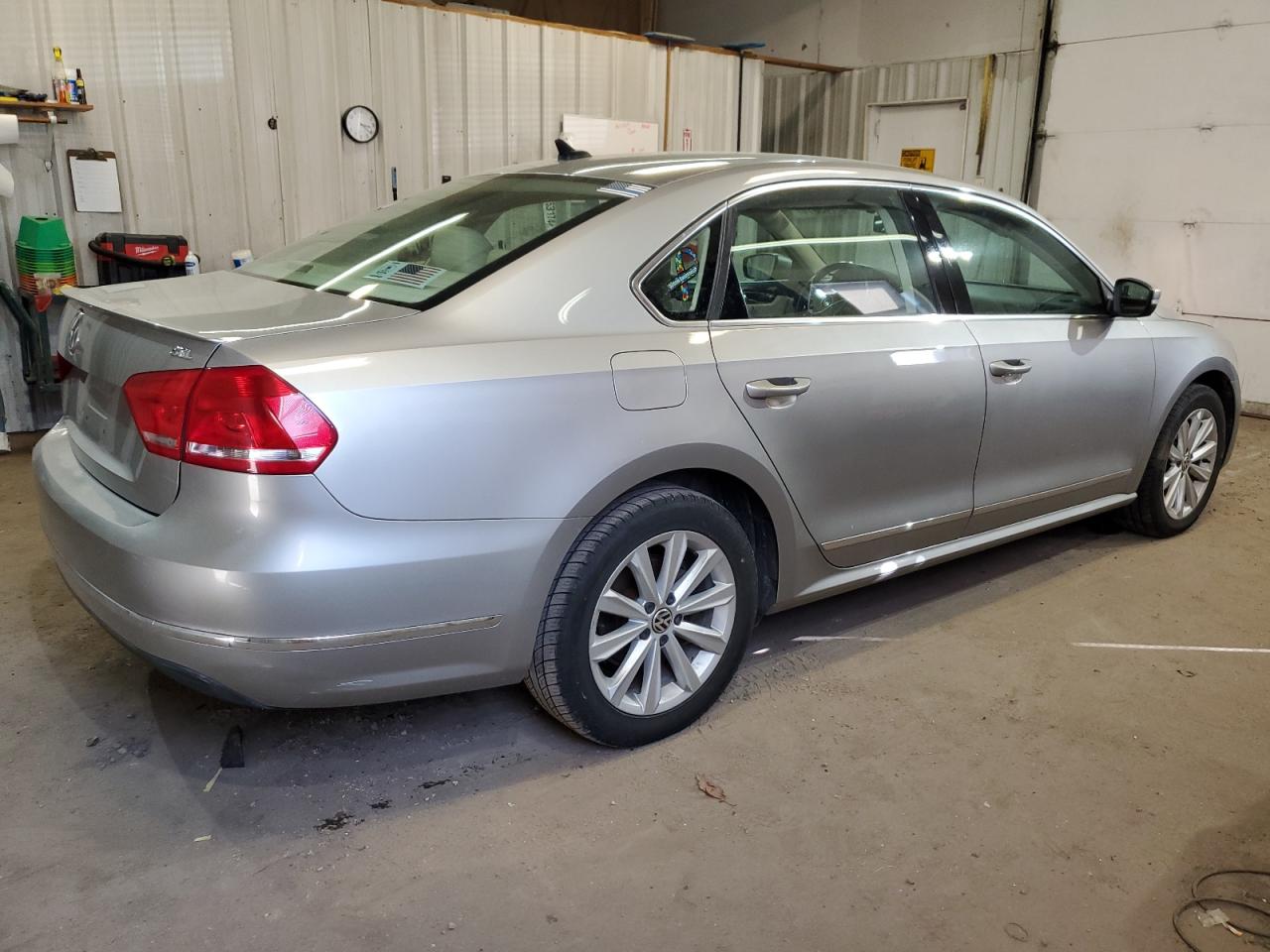 1VWCH7A33CC109172 2012 Volkswagen Passat Sel