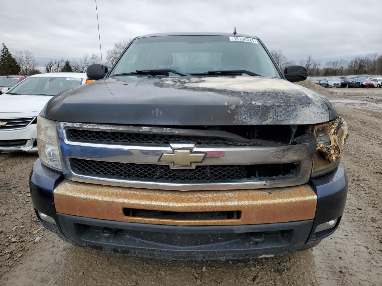 1GCPKSE35BF207989 2011 Chevrolet Silverado K1500 Lt