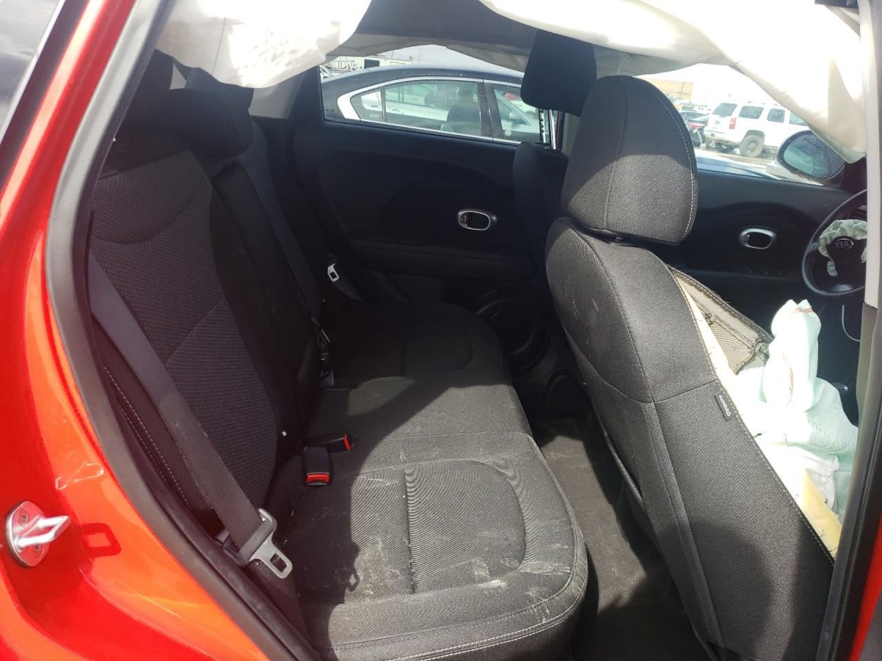 KNDJP3A5XJ7583682 2018 Kia Soul +