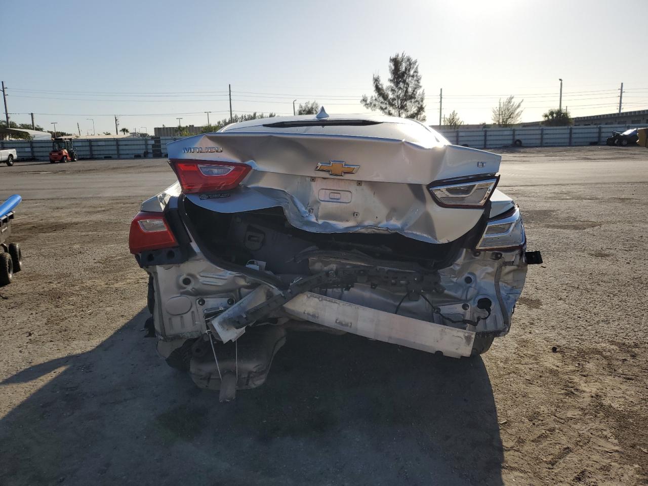 1G1ZD5ST5JF152931 2018 Chevrolet Malibu Lt