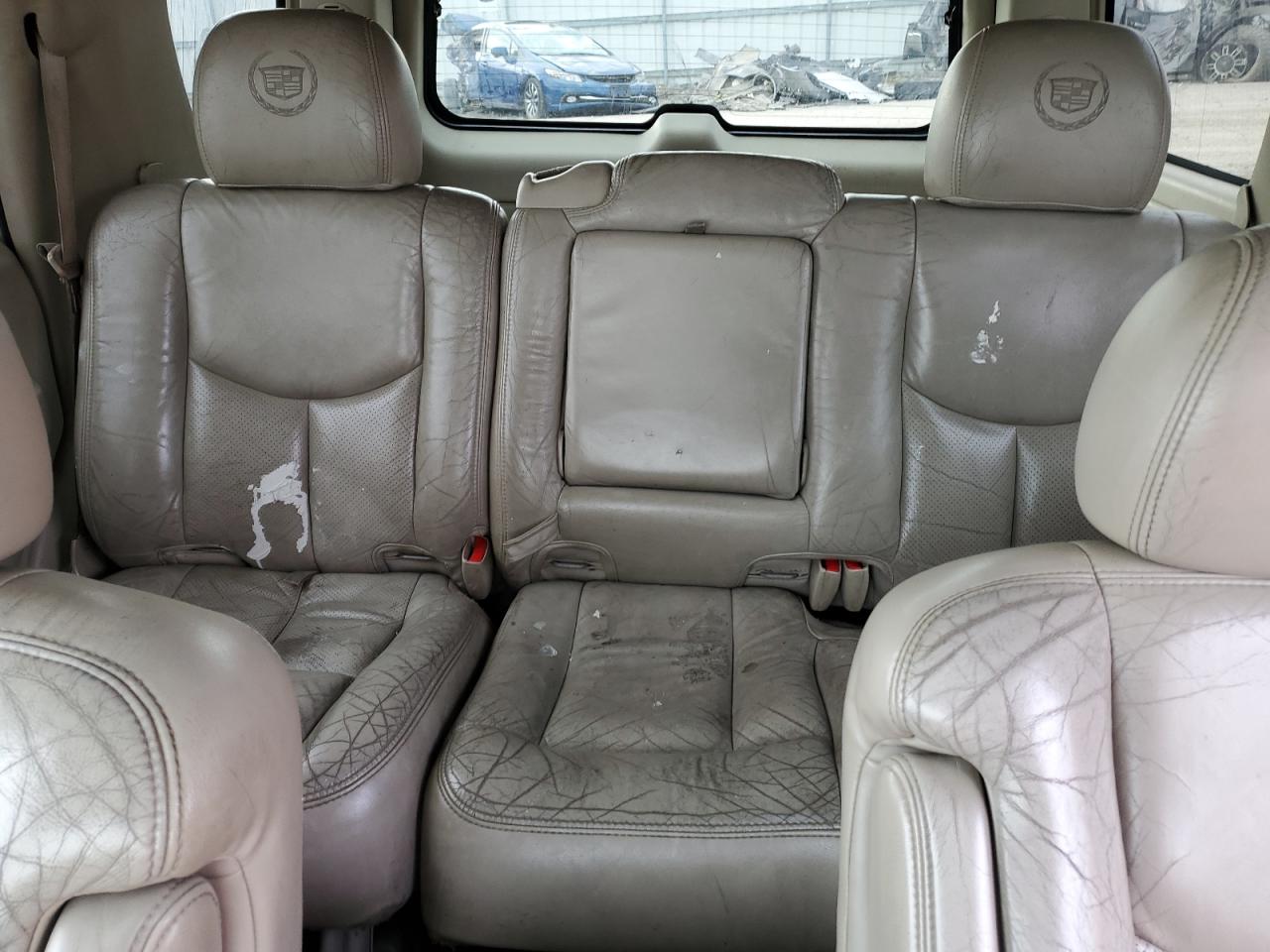 1GYEK63N64R305119 2004 Cadillac Escalade Luxury