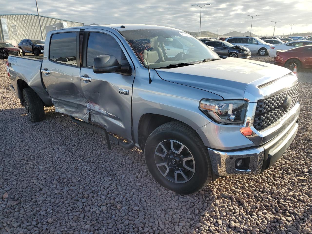 5TFEY5F1XJX236904 2018 Toyota Tundra Crewmax Sr5