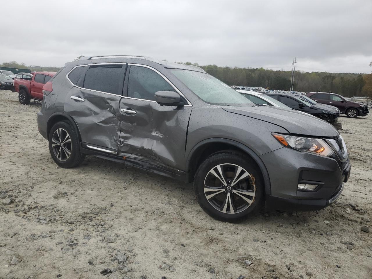 JN8AT2MT2JW463661 2018 Nissan Rogue S