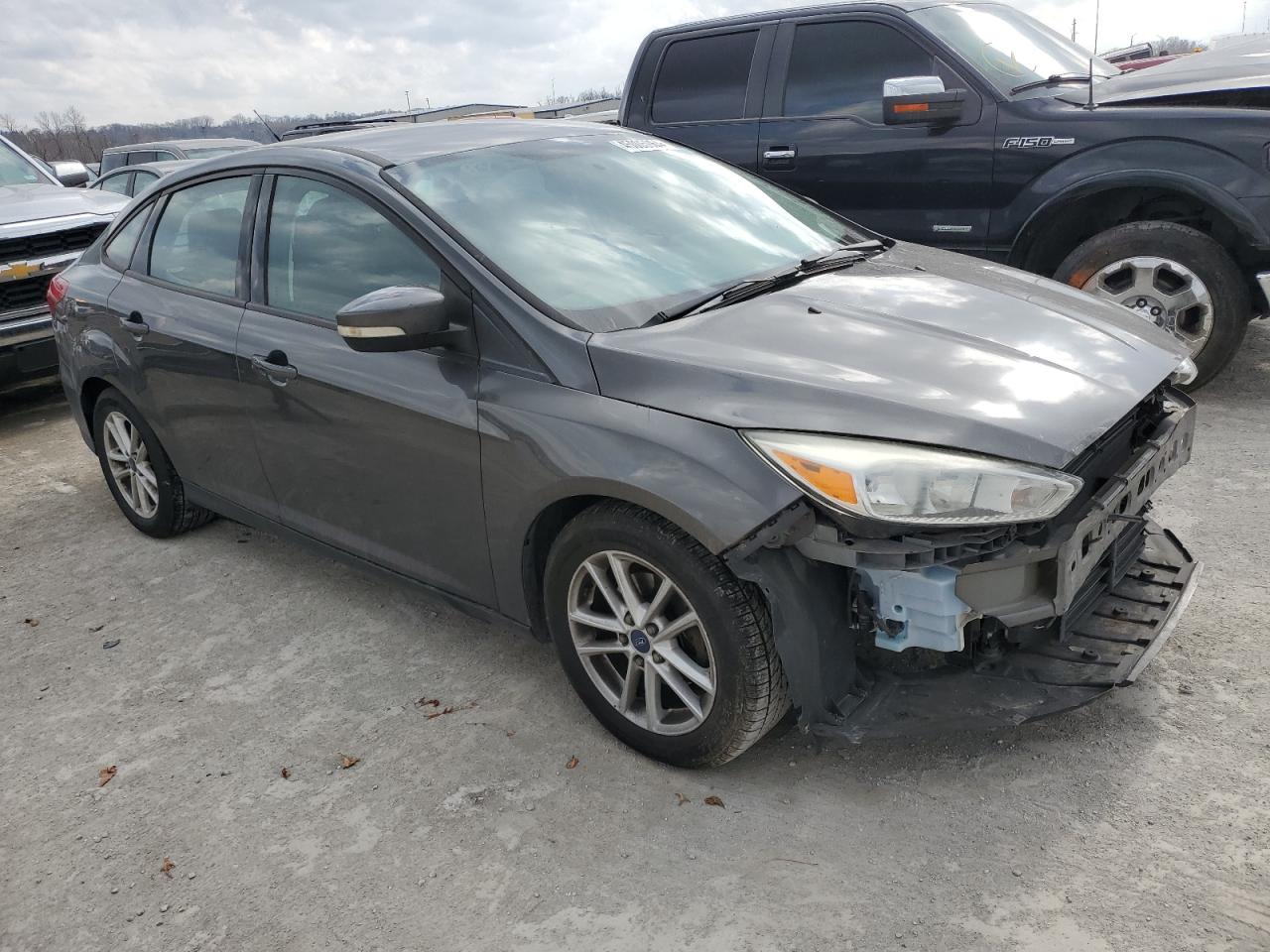 1FADP3F21FL356025 2015 Ford Focus Se