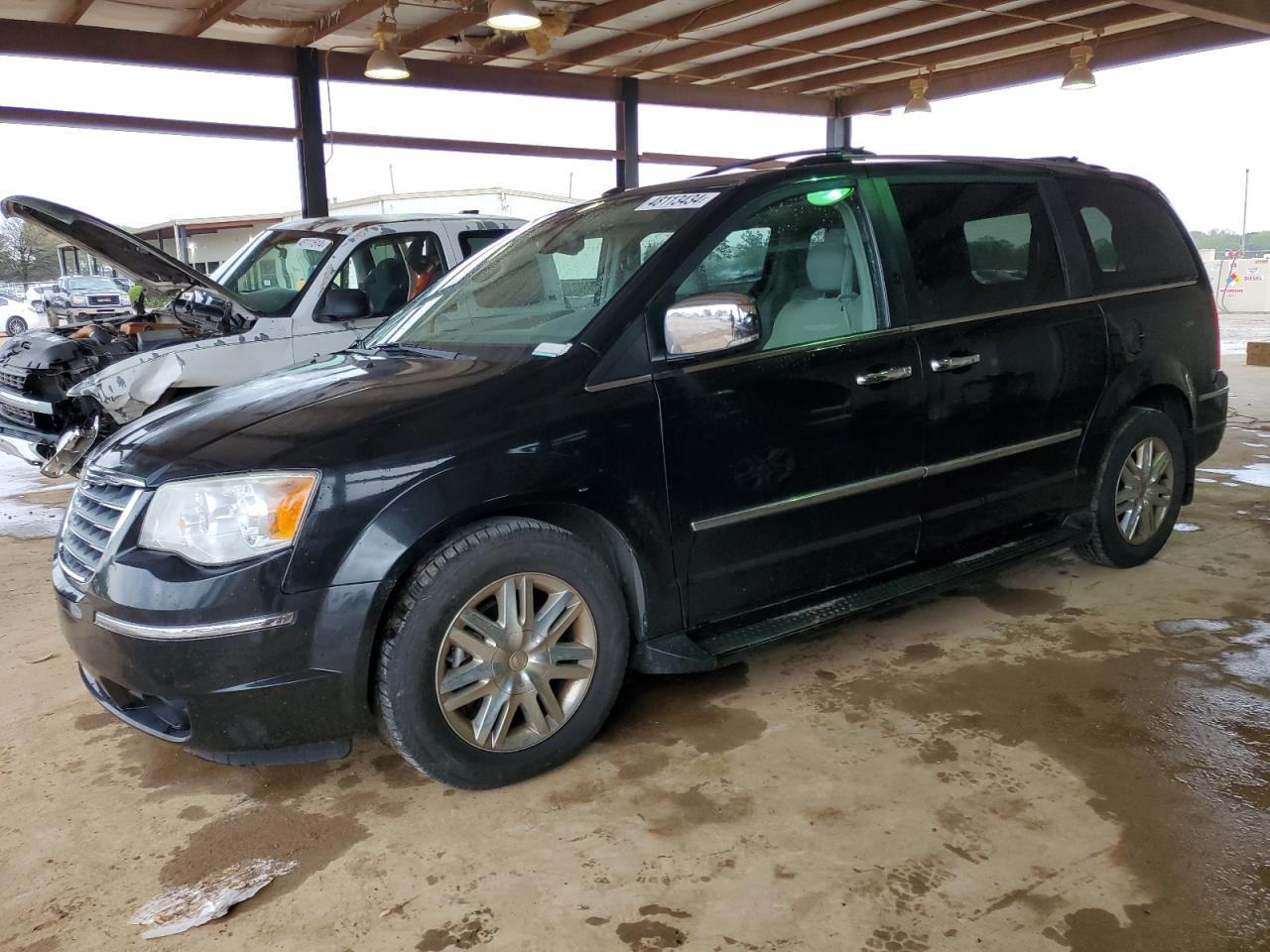 2A4RR6DX9AR260843 2010 Chrysler Town & Country Limited