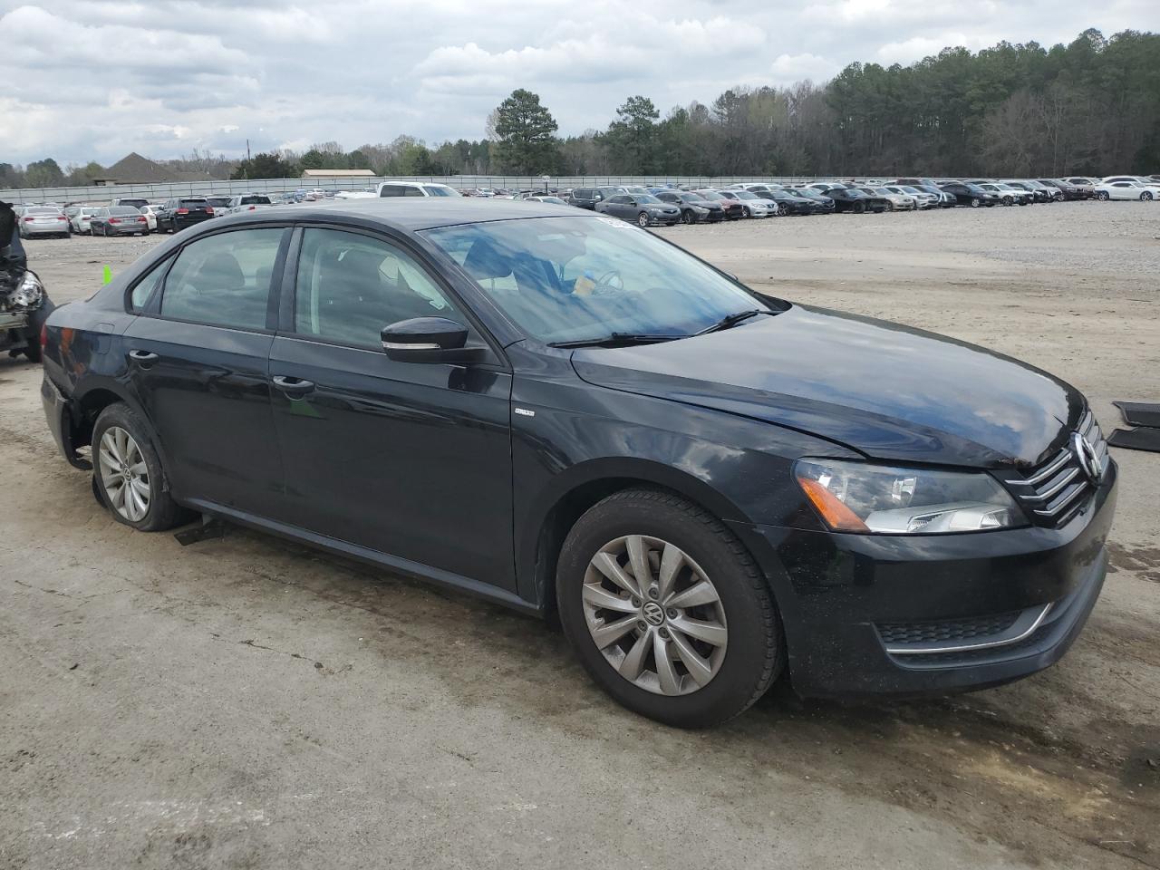 Lot #2475731188 2015 VOLKSWAGEN PASSAT S