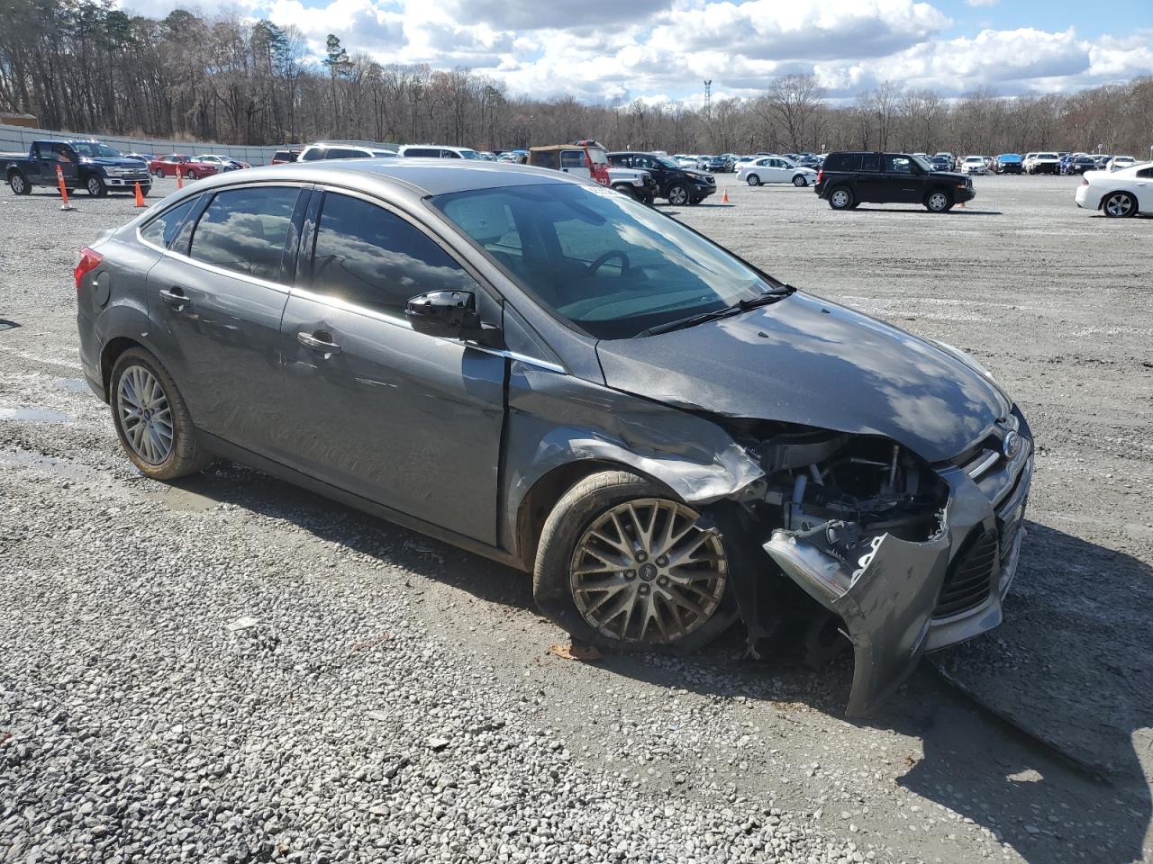 1FAHP3H2XCL309070 2012 Ford Focus Sel