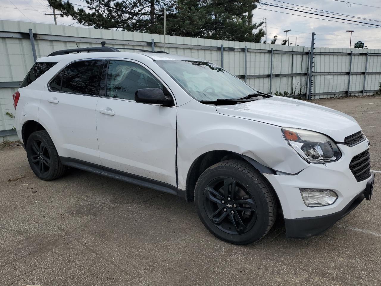 2GNALCEK3H6250723 2017 Chevrolet Equinox Lt