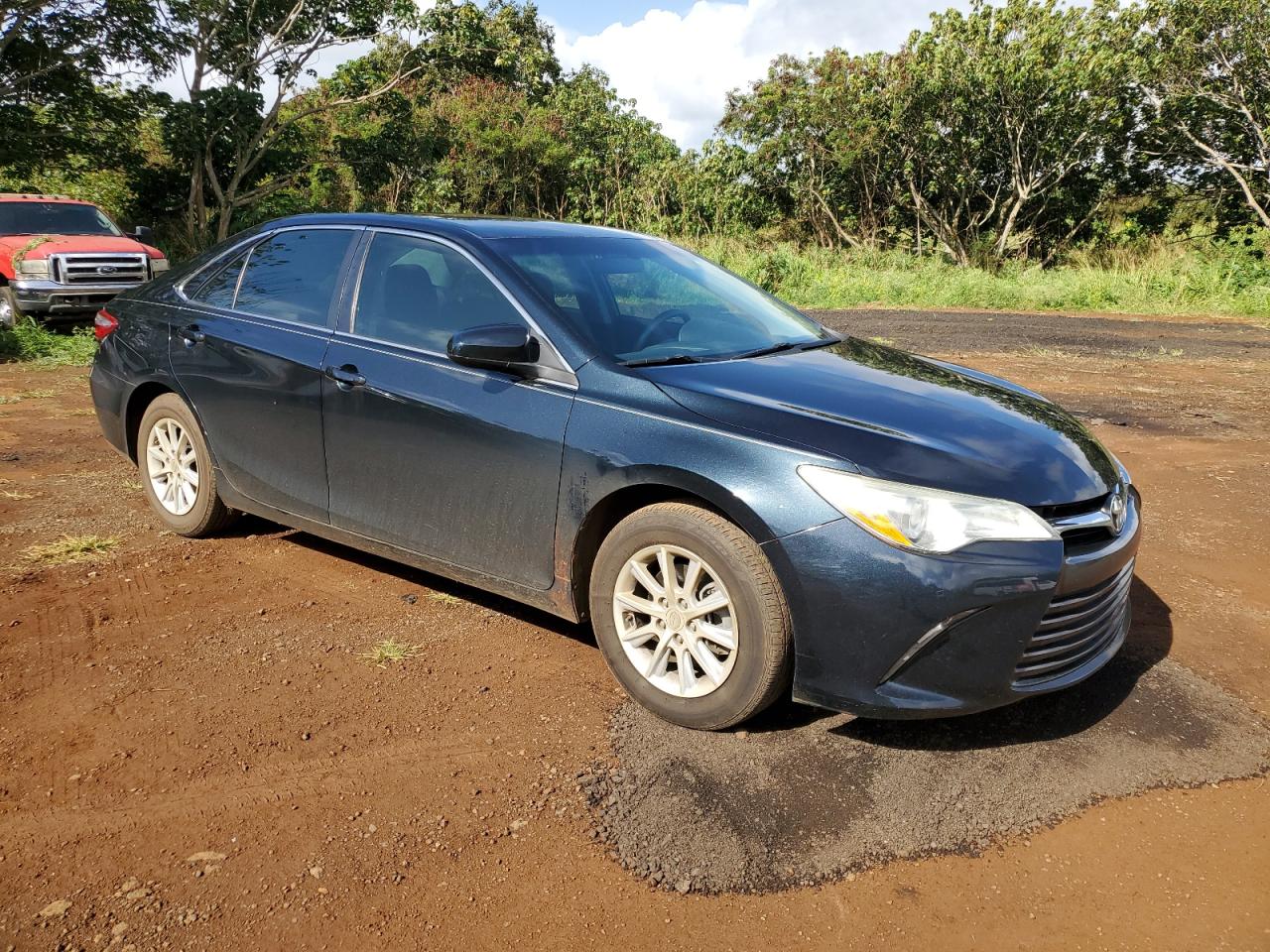 4T1BF1FK1FU889099 2015 Toyota Camry Le