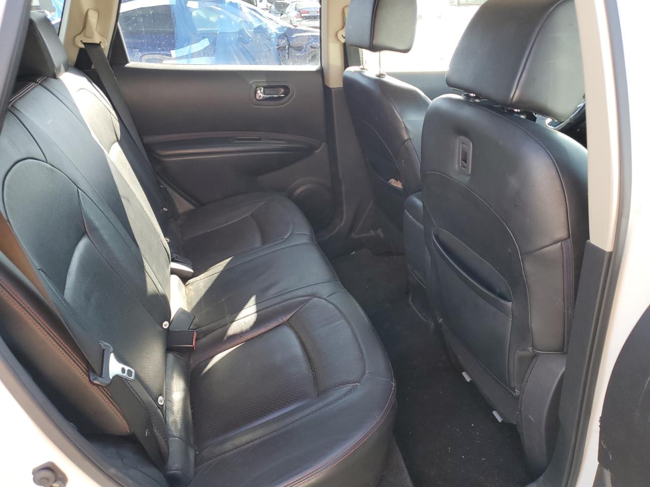 JN8AS5MV7CW389288 2012 Nissan Rogue S