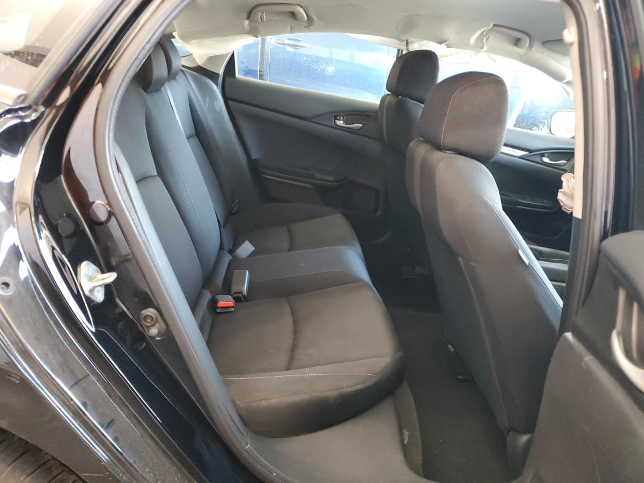 19XFC2F66KE006775 2019 Honda Civic Lx