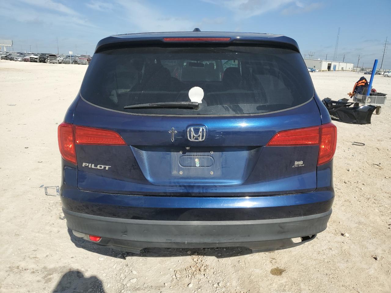 5FNYF5H3XGB049523 2016 Honda Pilot Ex