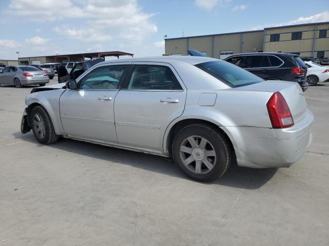 2005 Chrysler 300 Touring VIN: 2C3JA53G55H620390 Lot: 45434254