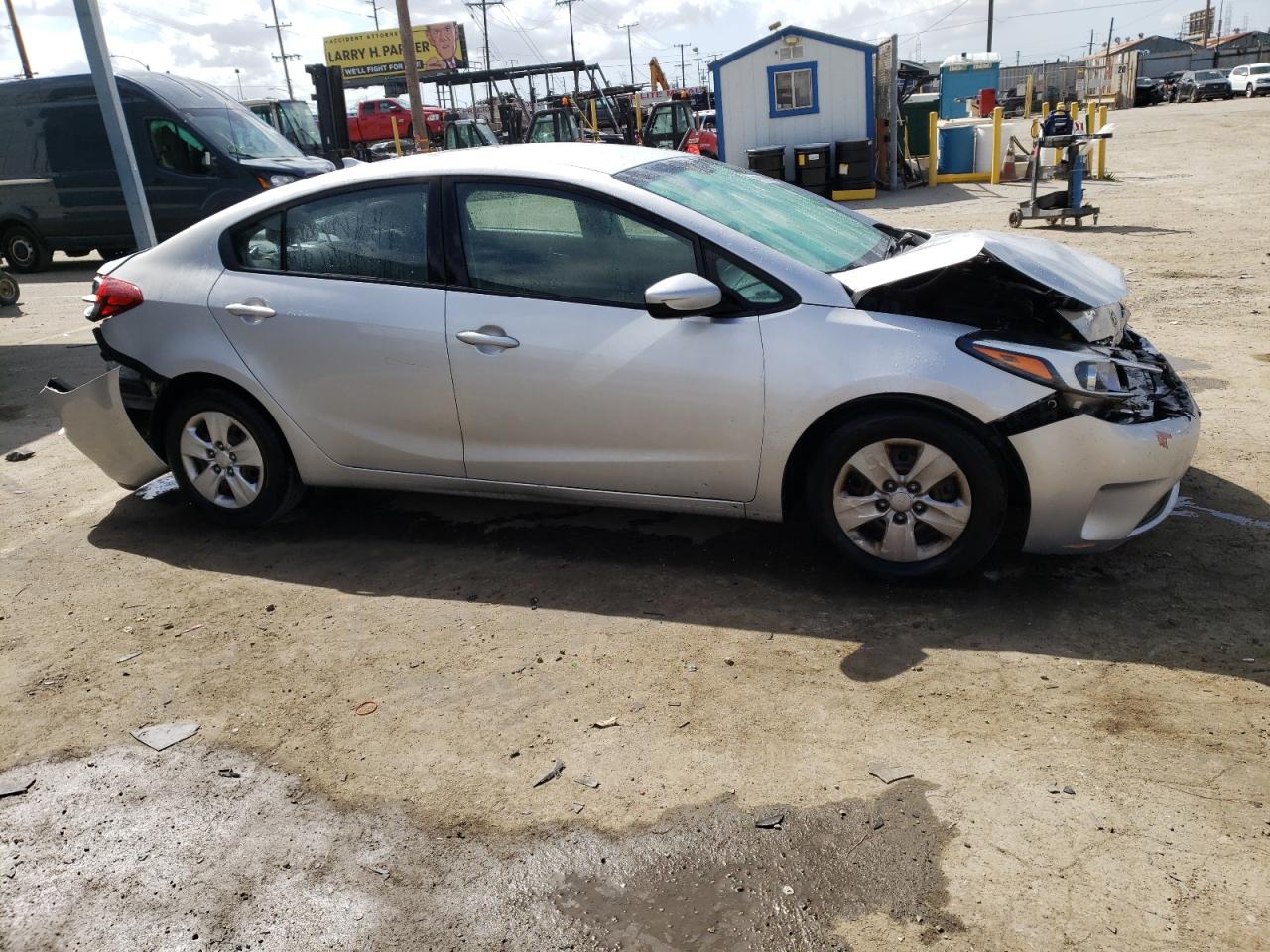 3KPFK4A76JE236605 2018 Kia Forte Lx