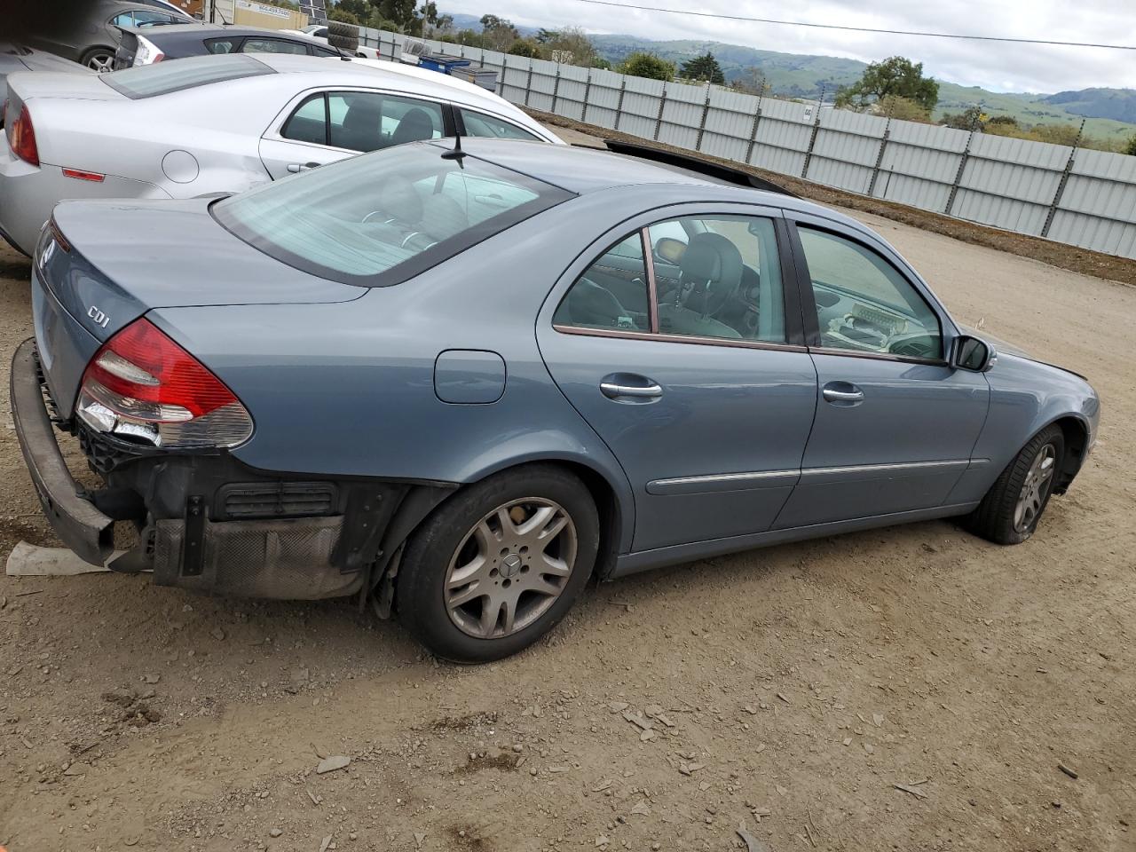WDBUF26J05A565442 2005 Mercedes-Benz E 320 Cdi