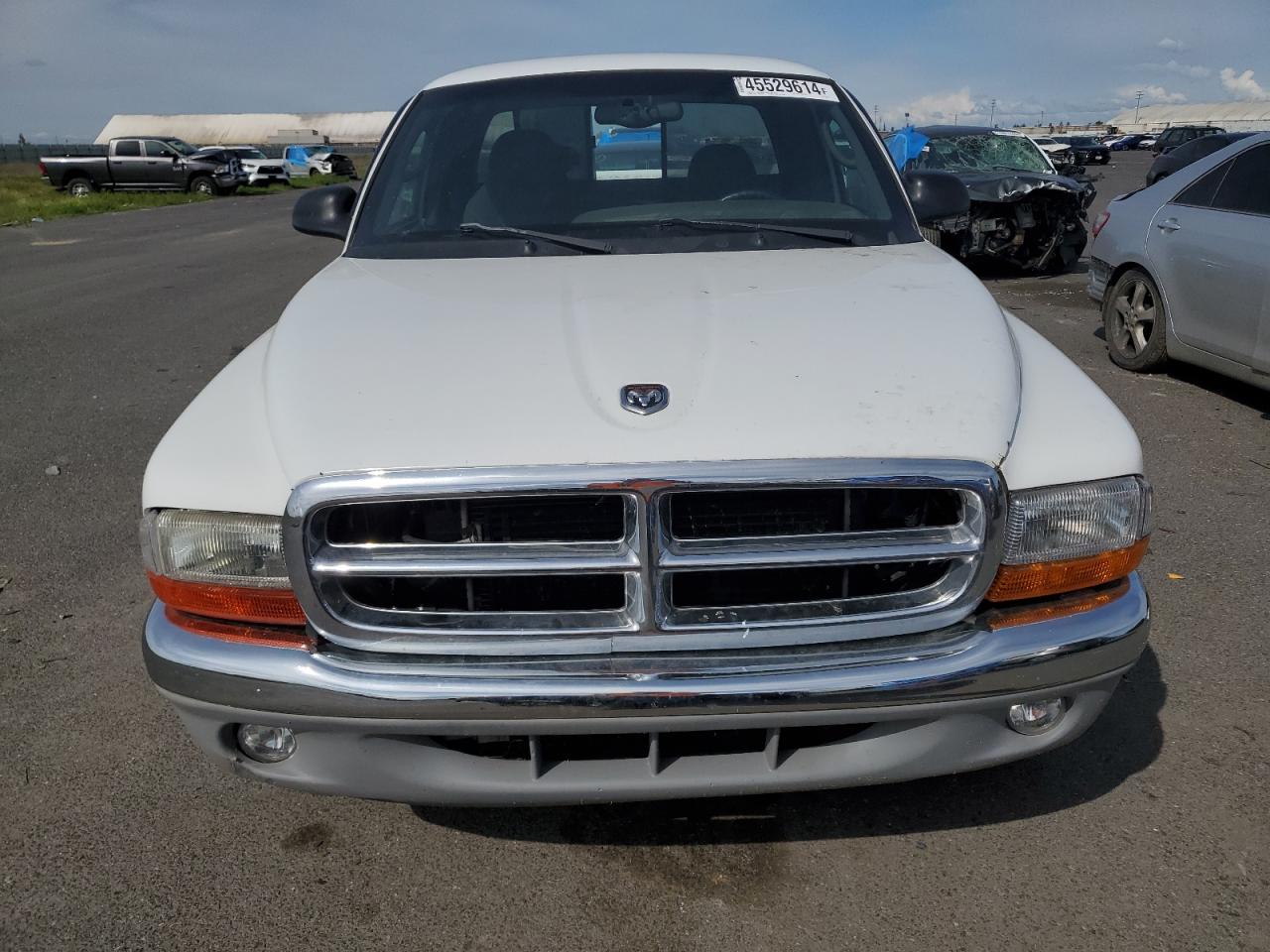 1B7GL22X4YS600435 2000 Dodge Dakota