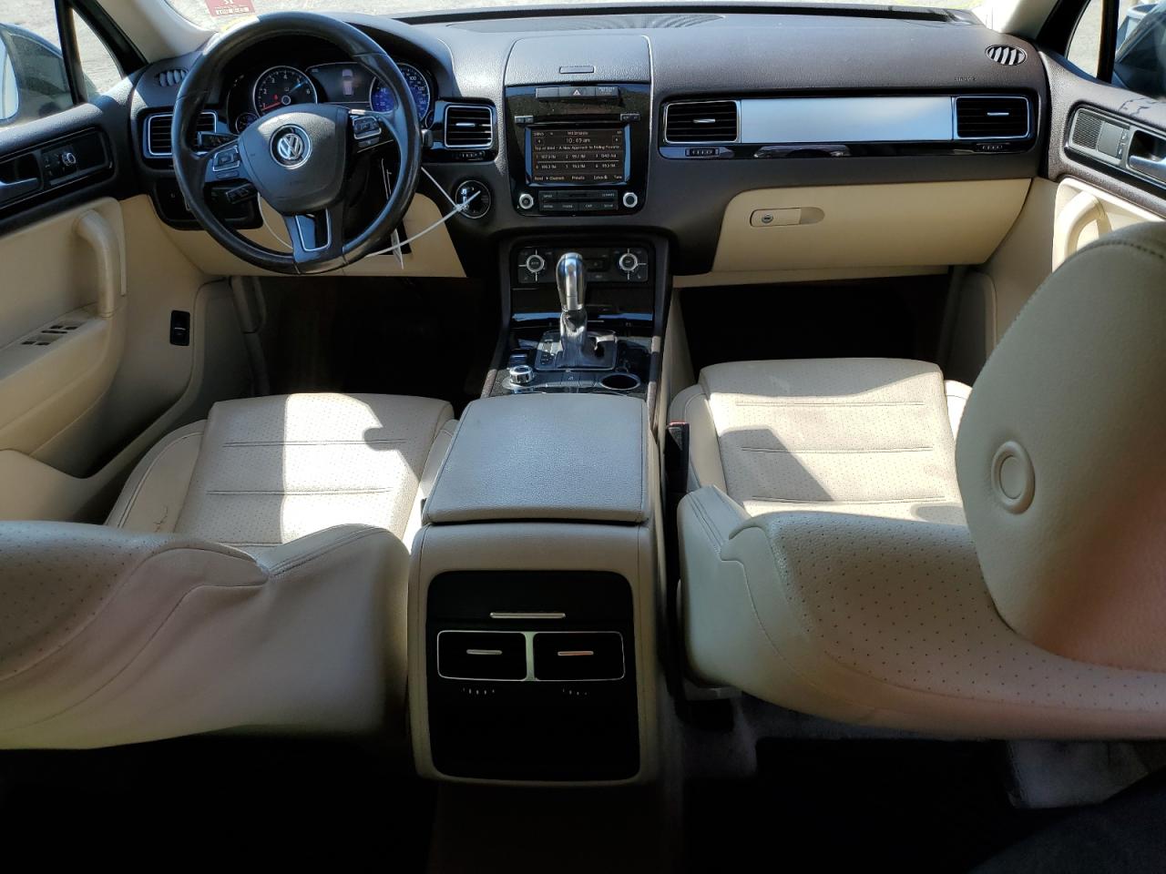 WVGEF9BP2DD001308 2013 Volkswagen Touareg V6