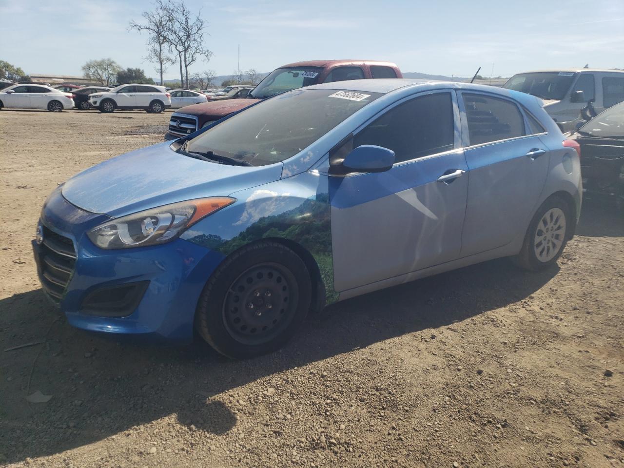 2017 Hyundai Elantra Gt vin: KMHD35LH5HU380265