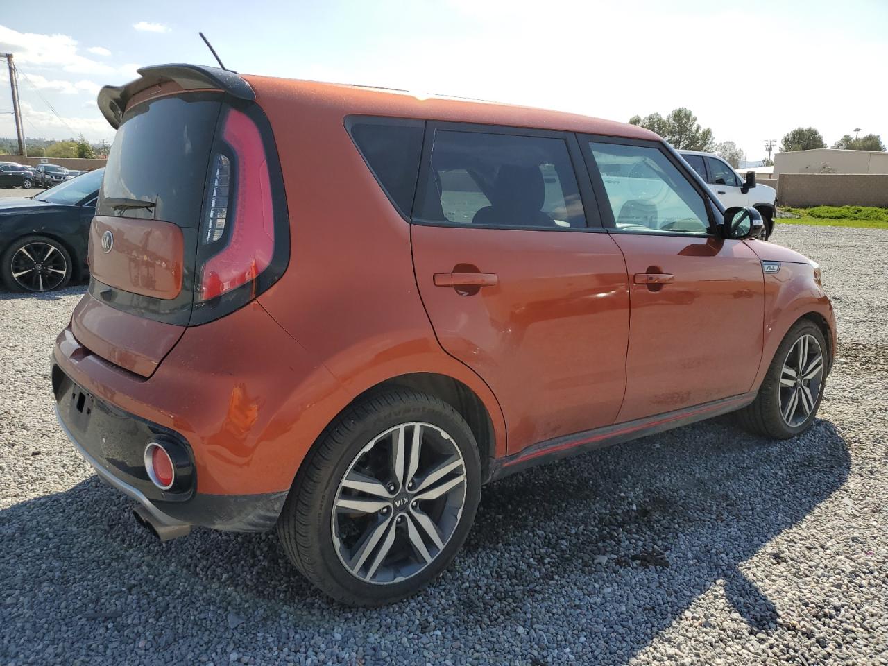 2018 Kia Soul ! vin: KNDJX3AA0J7588516