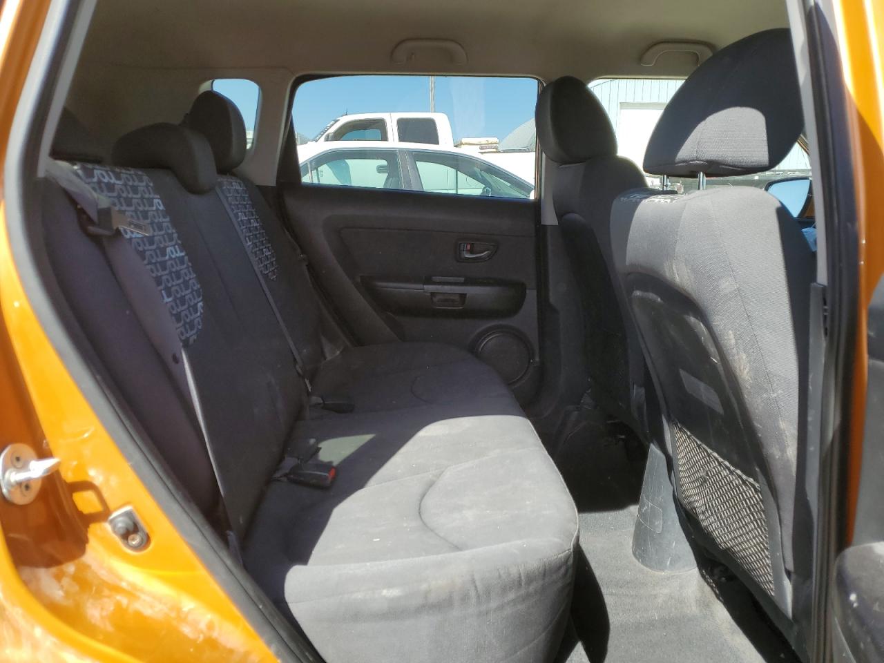 KNDJT2A21B7316850 2011 Kia Soul +