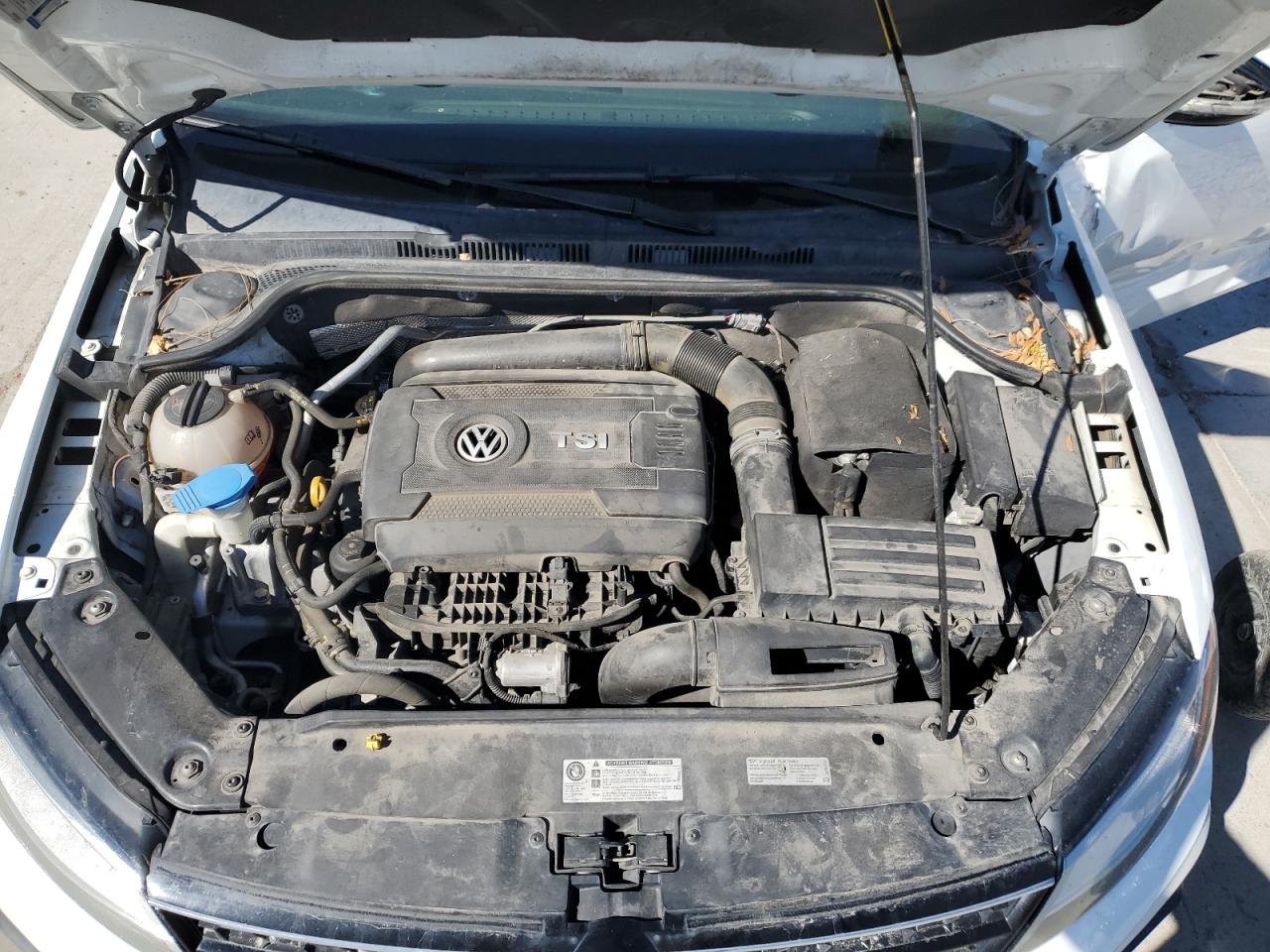 3VW4T7AJXHM400016 2017 Volkswagen Jetta Gli