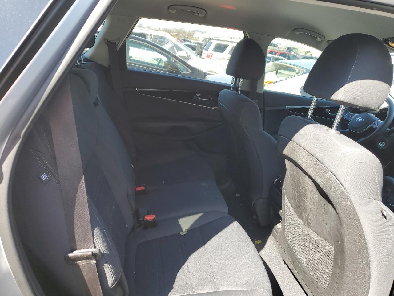 5XYPG4A32KG575742 2019 Kia Sorento L