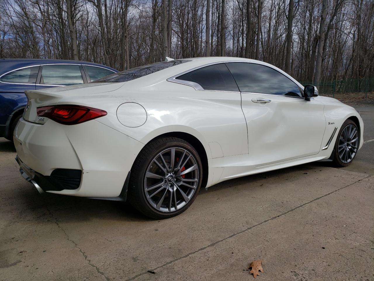 JN1FV7EL9HM700078 2017 Infiniti Q60 Red Sport 400