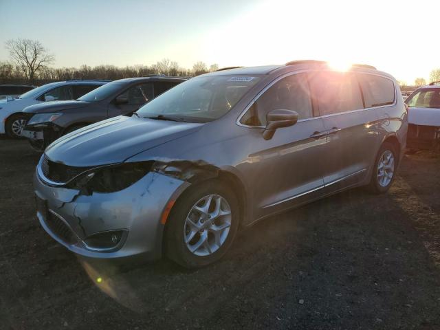 Lot #2429129414 2017 CHRYSLER PACIFICA T salvage car