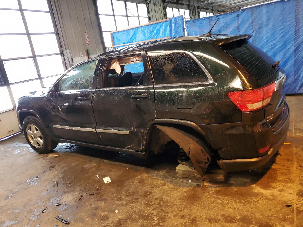 1C4RJFAG9CC316017 2012 Jeep Grand Cherokee Laredo