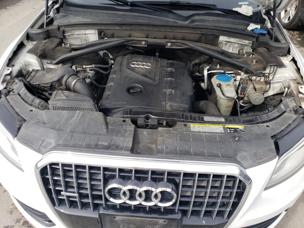 WA1LFBFP3EA125551 2014 Audi Q5 Premium Plus