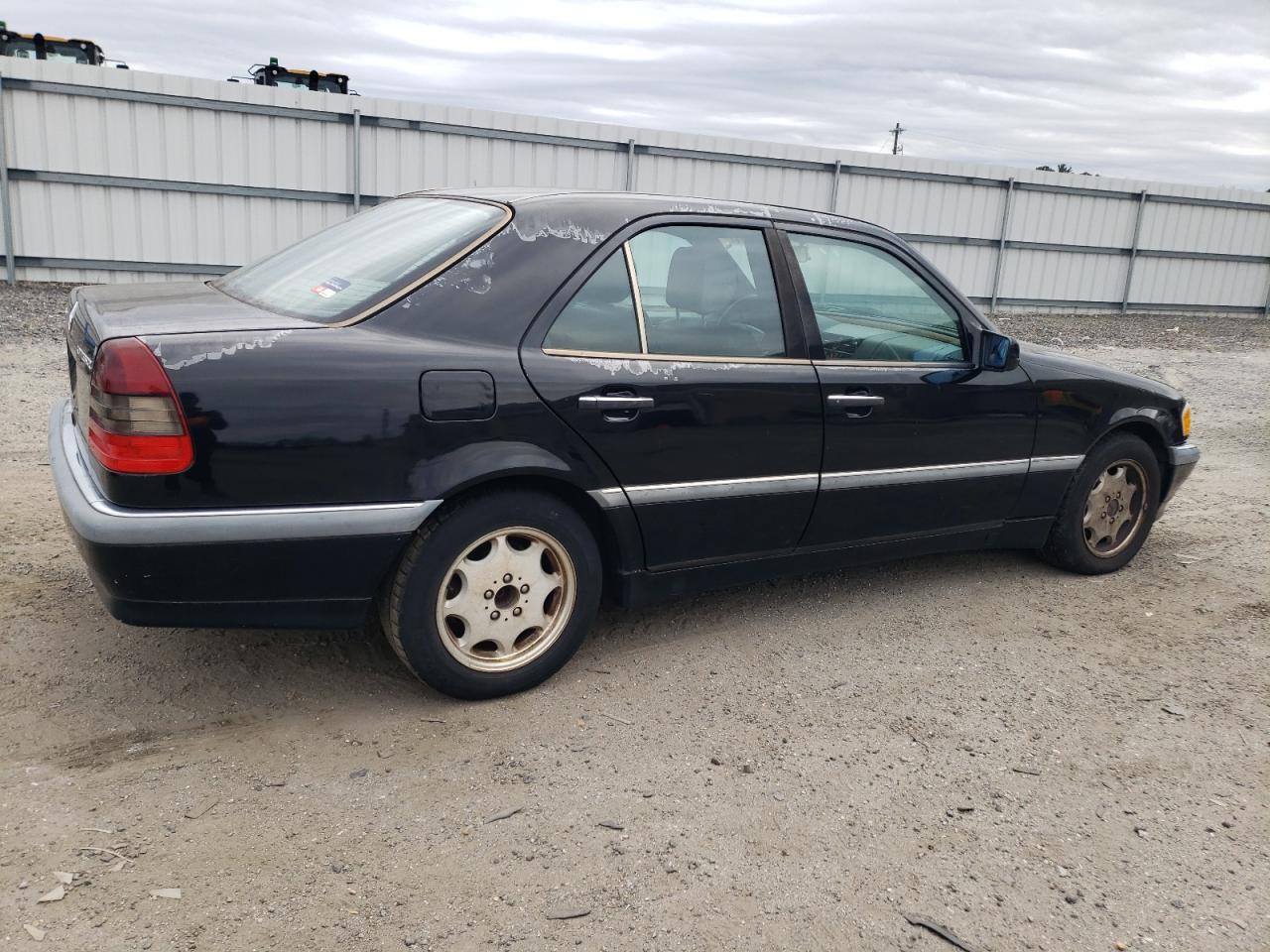 WDBHA24G7XA711975 1999 Mercedes-Benz C 230