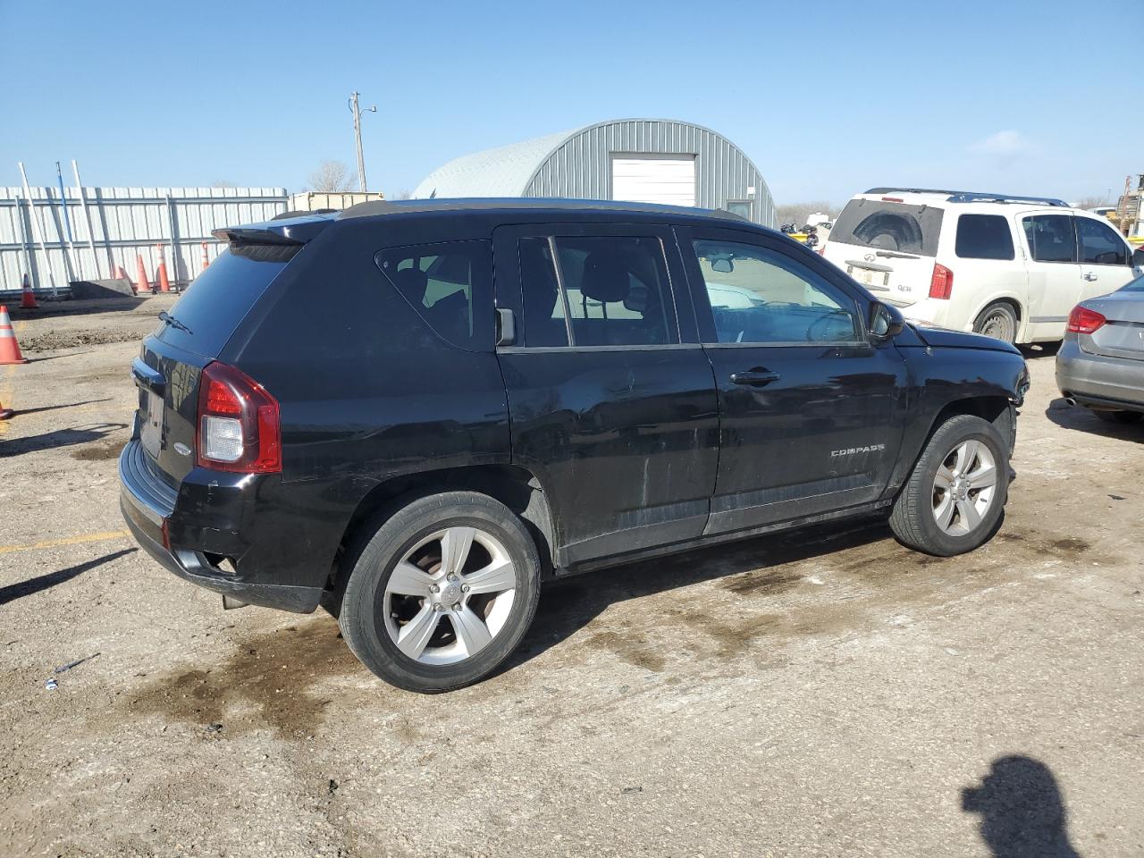 2015 Jeep Compass Latitude vin: 1C4NJDEB6FD105468